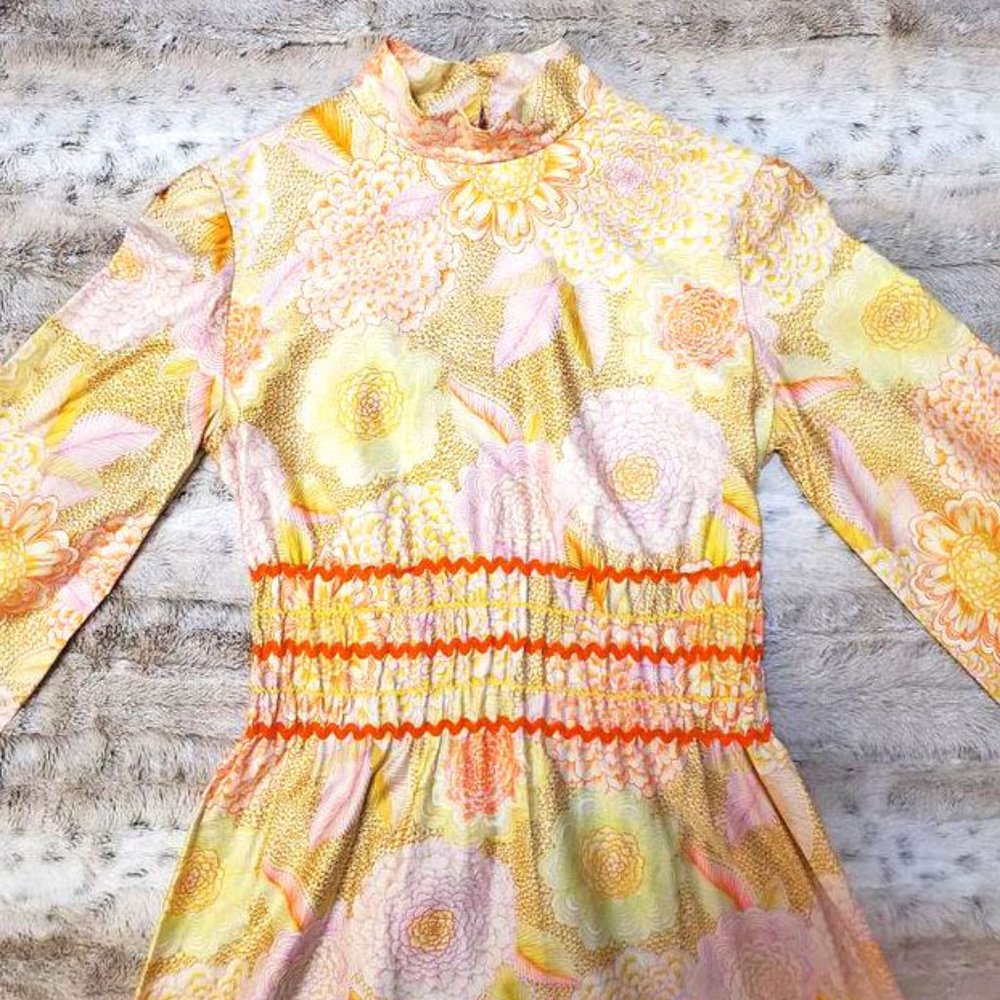 Vintage 60s/70s Mock Neck Floral Dress - Picture 5 of 7